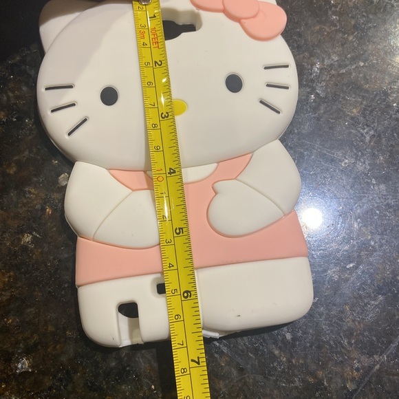 HELLO KITTY RUBBER PHONE CASE - Picture 2 of 11